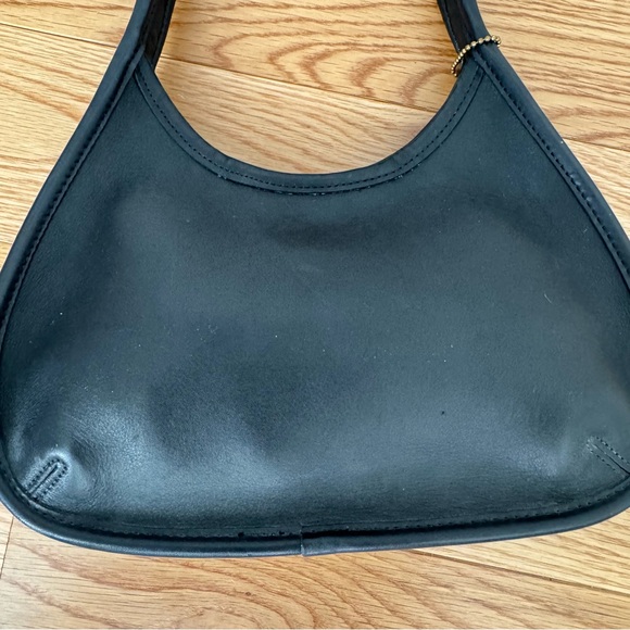 Vintage Coach Ergo Mini Satchel
9027 in Black Leather - Picture 8 of 11